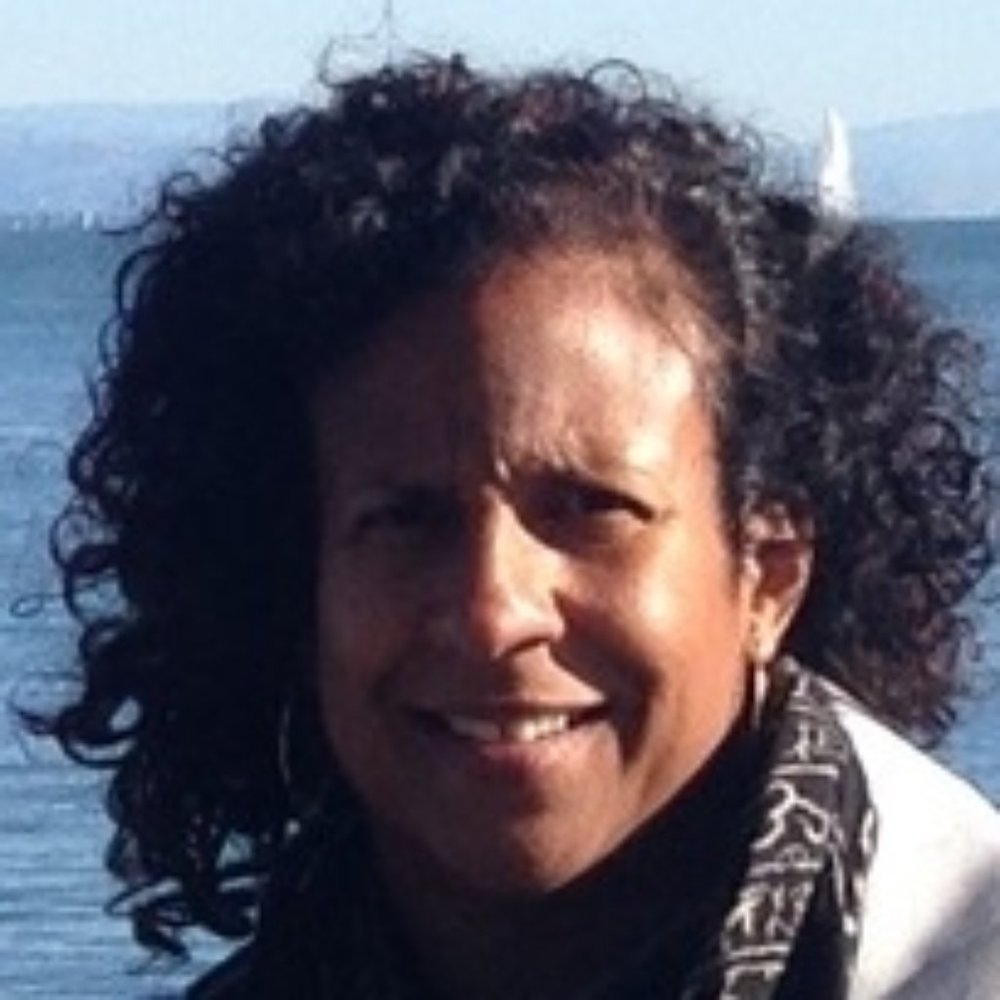 Meet your Posher, Adelfa